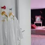 Loveroom Le Loft & Garden Apartment